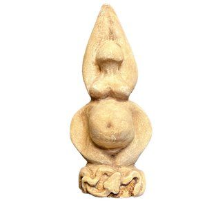 Primitive Statue of Venus/Mother Goddess/Fertility Goddess